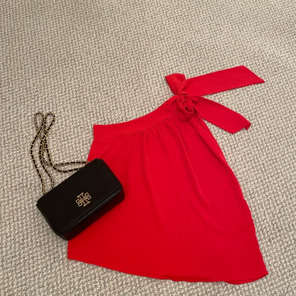 One shoulder blouse